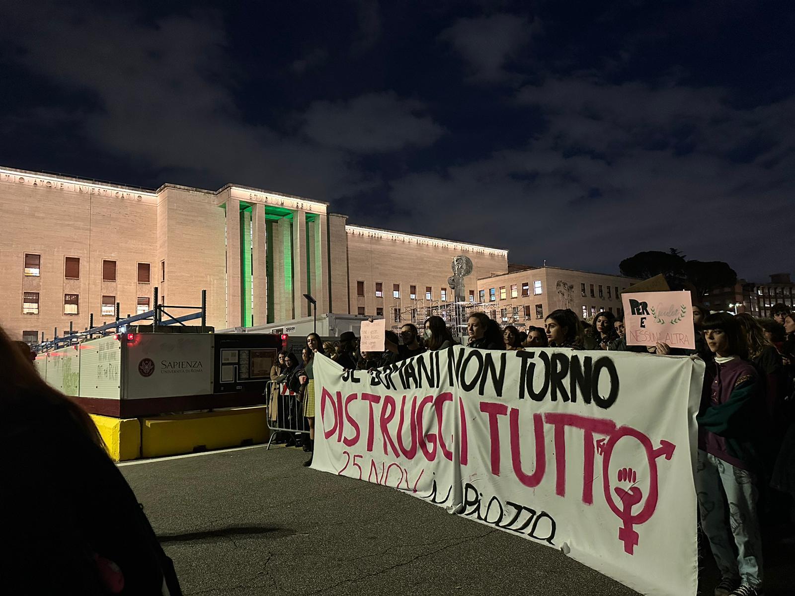 Manifestazione alla Sapienza