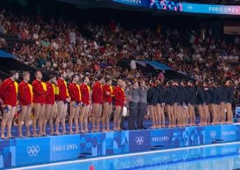 Pallanuoto maschile, perché l’Italia ha giocato in 6 e ha voltato le spalle agli arbitri? | VIDEO