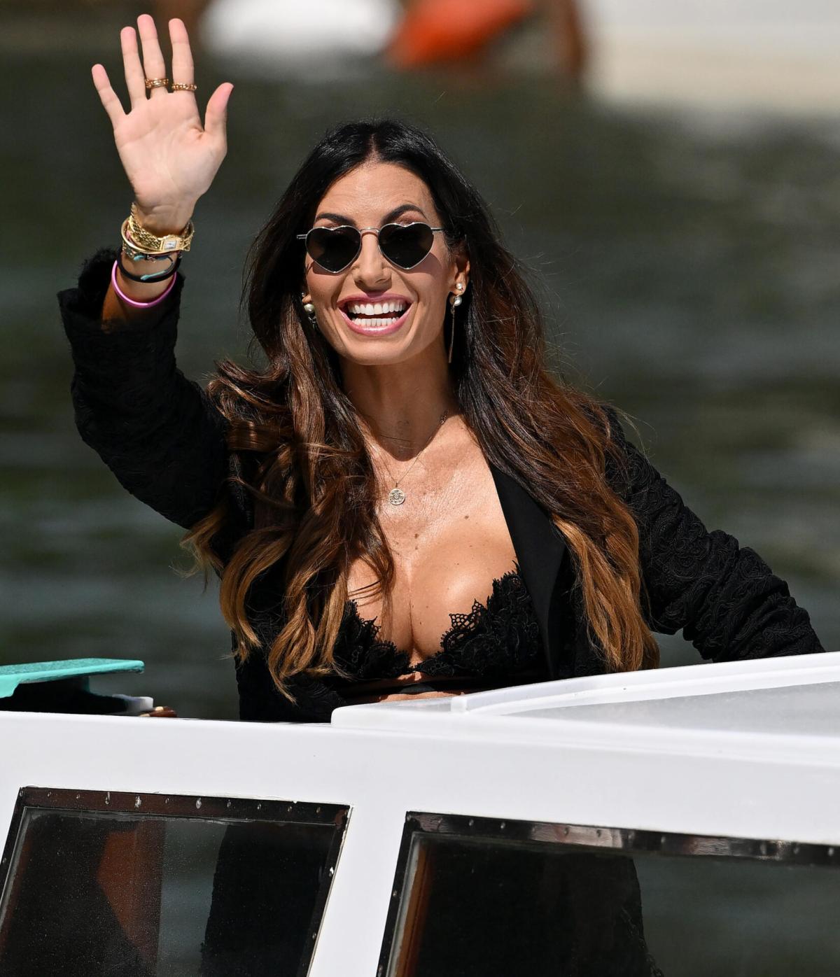 Elisabetta Gregoraci a Parigi con Giulio Fratini per un San Valenti…