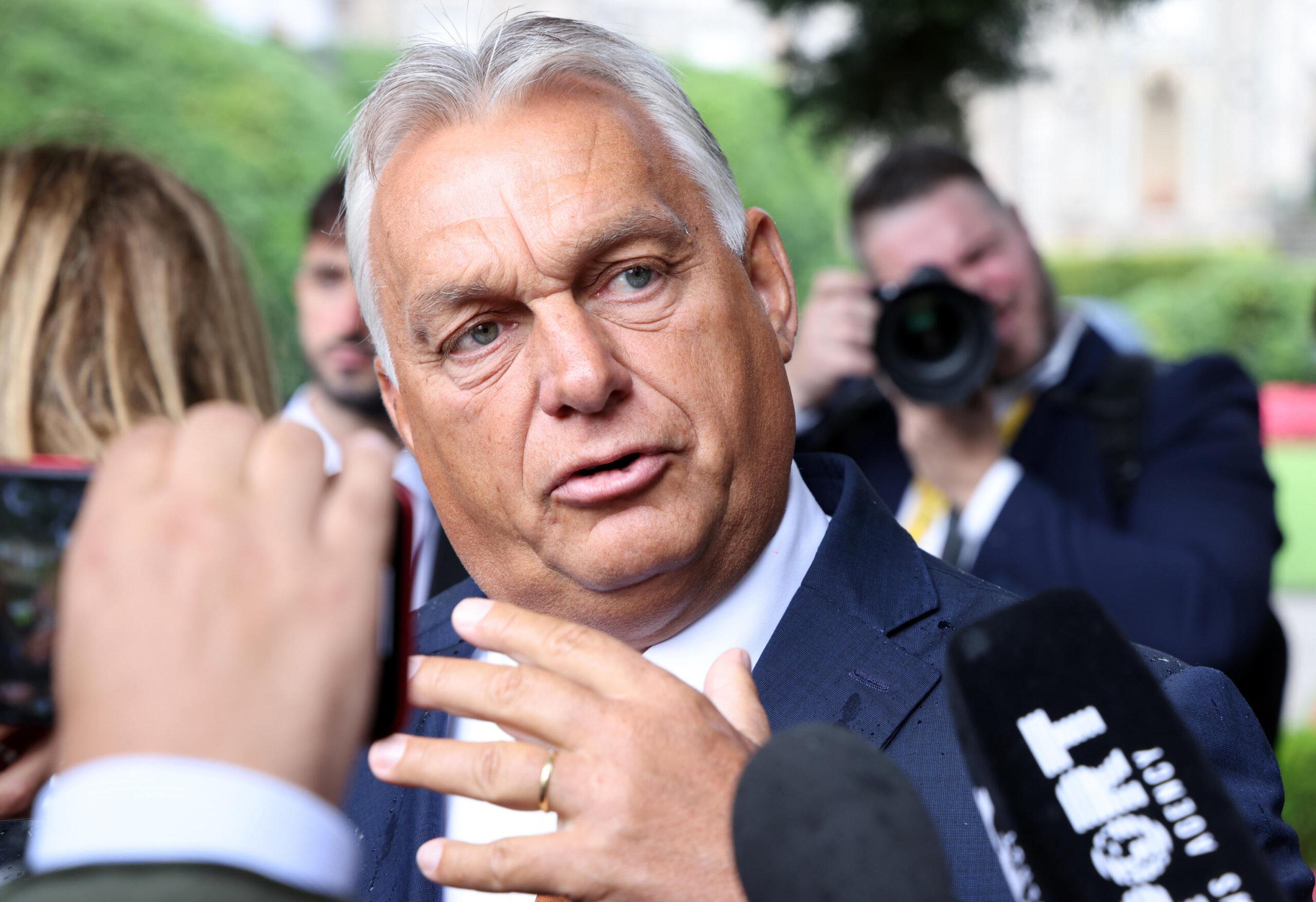 Viktor Orban attacca la Salis e offende l’Italia, cosa ha detto a Cernobbio? Meloni risponderà?