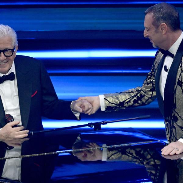 Peppino Di Capri Sanremo 2023 riceve il premio alla Carriera