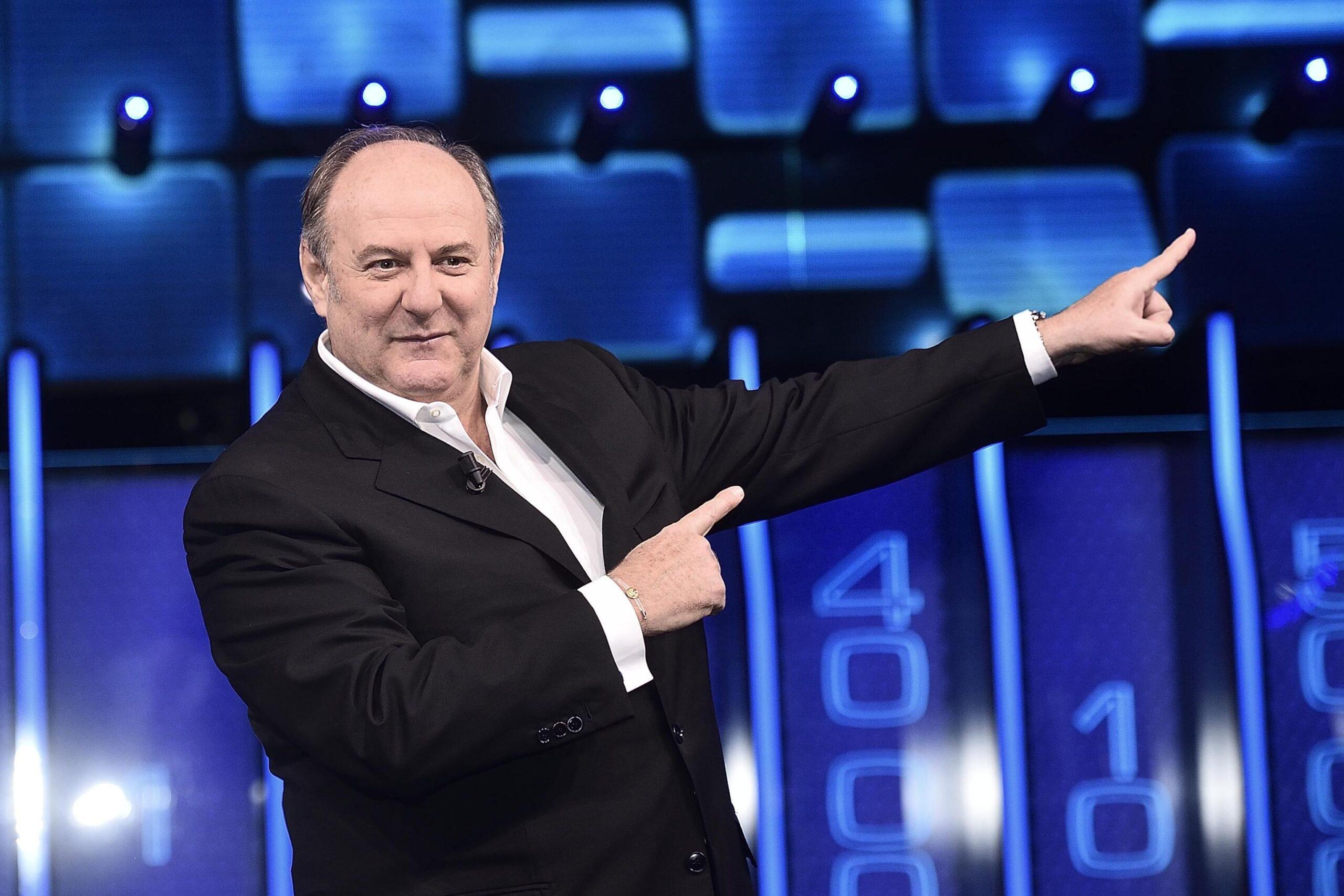 Tensioni a Mediaset, “Gerry Scotti più agitato del solito”: c’entra Myrta Merlino. I rumors