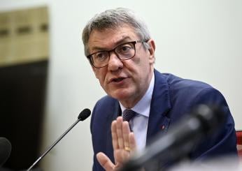 Cgil, il monito di Landini a Meloni: “Convochi parti sociali”