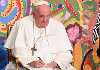 Papa Francesco, operazione finita al Gemelli: aperta la finestra della camera