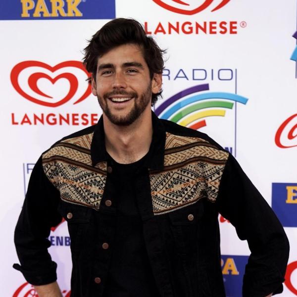 Alvaro Soler si è sposato in gran segreto con la modella Melanie Kroll: tutti i dettagli delle nozze