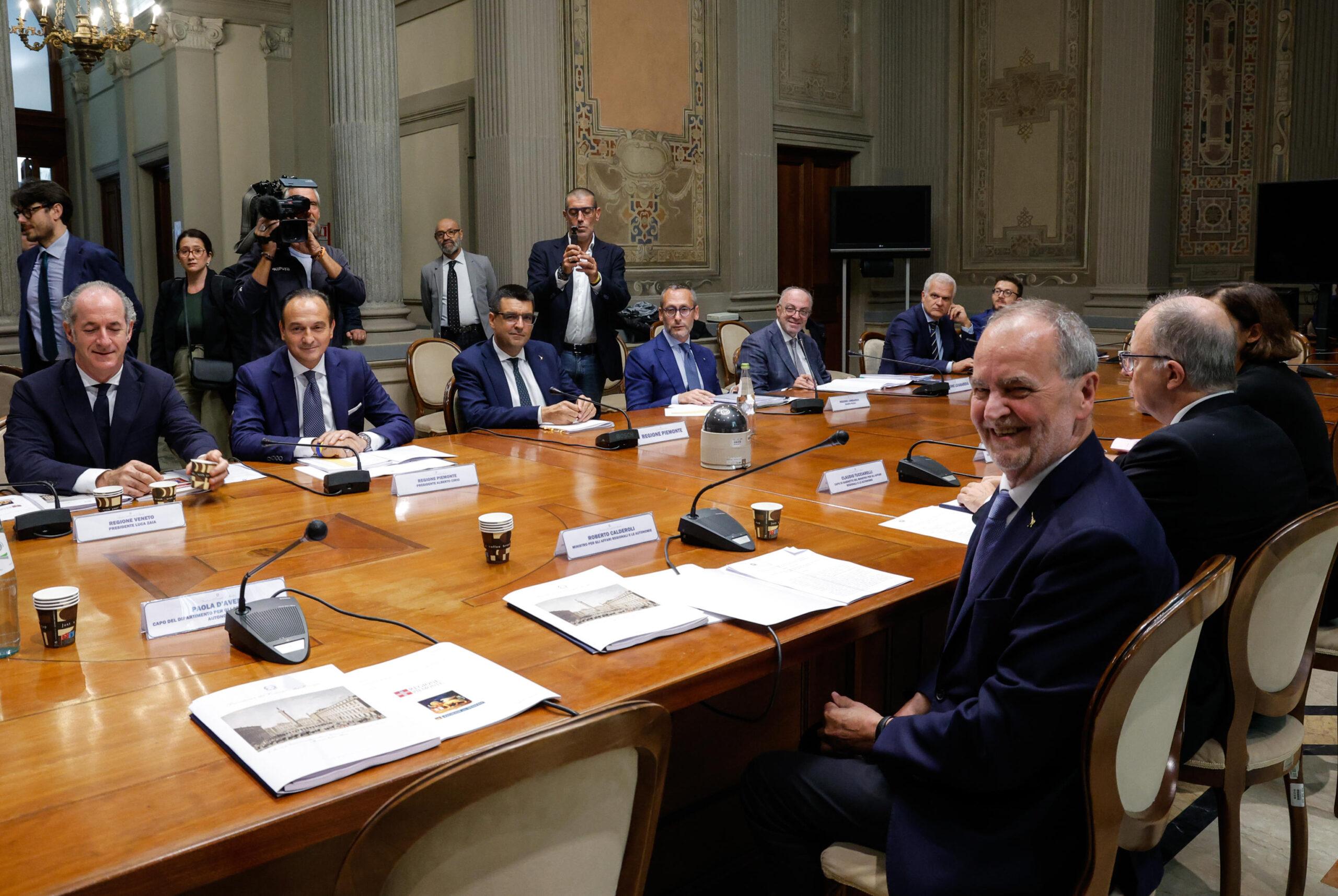 Autonomia differenziata, come è andato l’incontro fra le Regioni ed il ministro Calderoli? Zaia e Cirio sicuri: “Una legge che darà benefici a tutti”| VIDEO