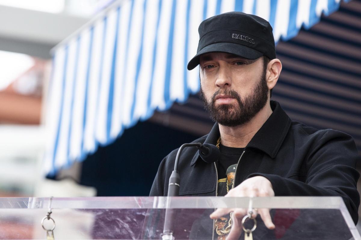 Eminem perde follower dopo l’endorsment alla Harris: da Taylor Swift a Beyoncé, le star della musica votano Kamala