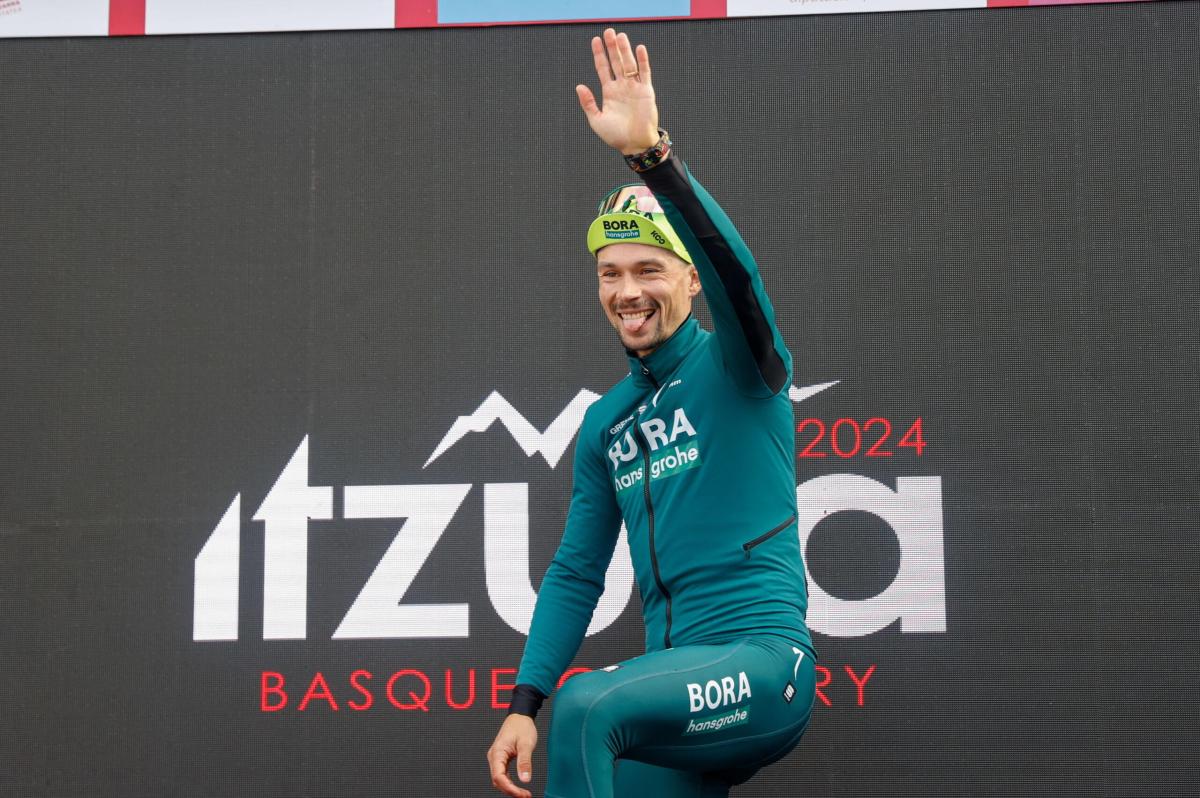 Delfinato 2024, Roglic in difficoltà ma vince per 8″, ultima a Rodriguez