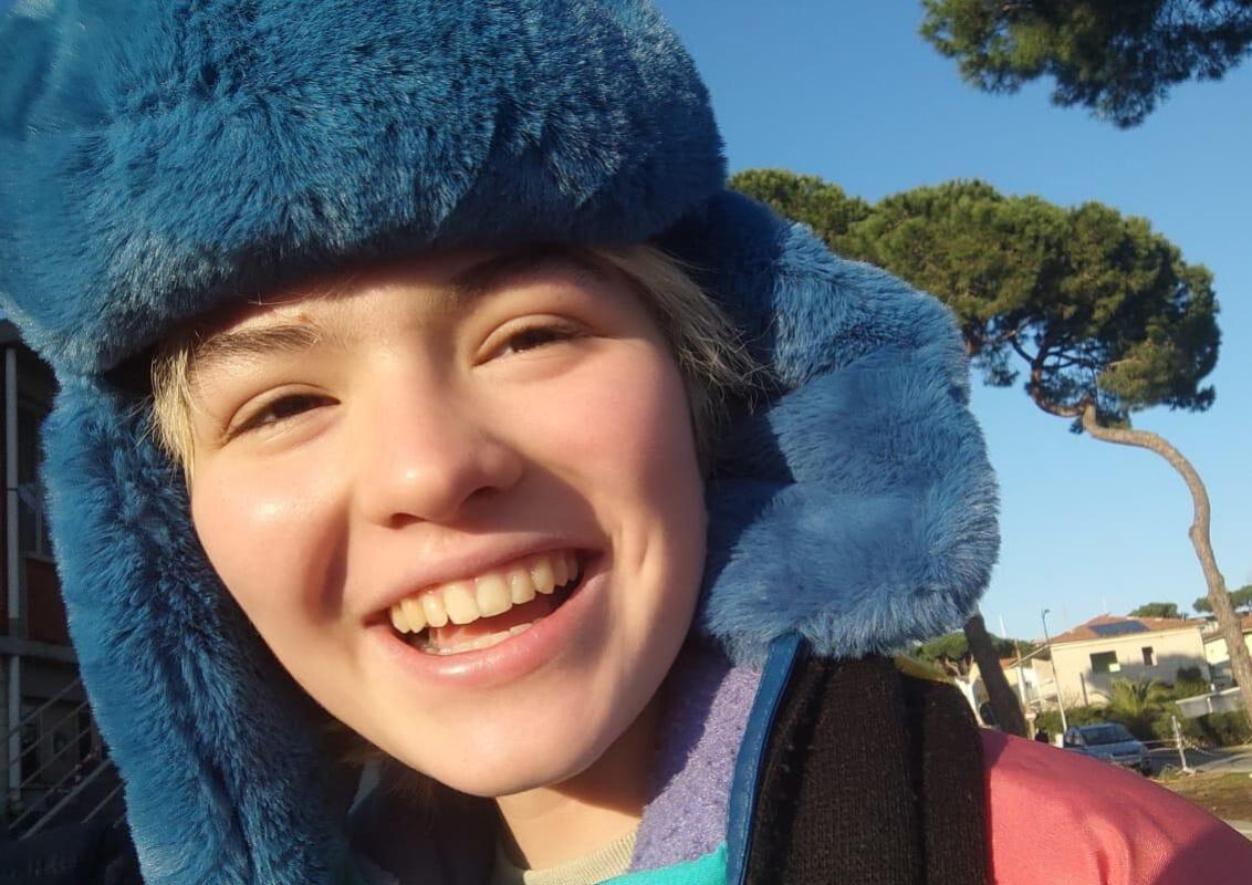 Anastasia Ronchi, la 16enne scomparsa da Viareggio il 3 settembre. Il padre: “Non è stata ritrovata, ma solo avvistata a Parigi. Tutte le testate e i mass media rettifichino la notizia”