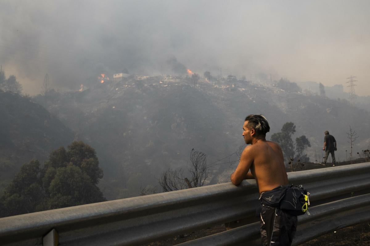 Incendi in Cile, il bilancio delle vittime sale a 51