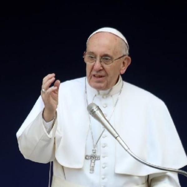 Guerra in Ucraina, Papa Francesco: “Violenza diabolica”