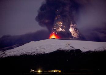 Islanda, imminente l’eruzione del vulcano Fagradalsfjall: evacuato villaggio di 4000 abitanti