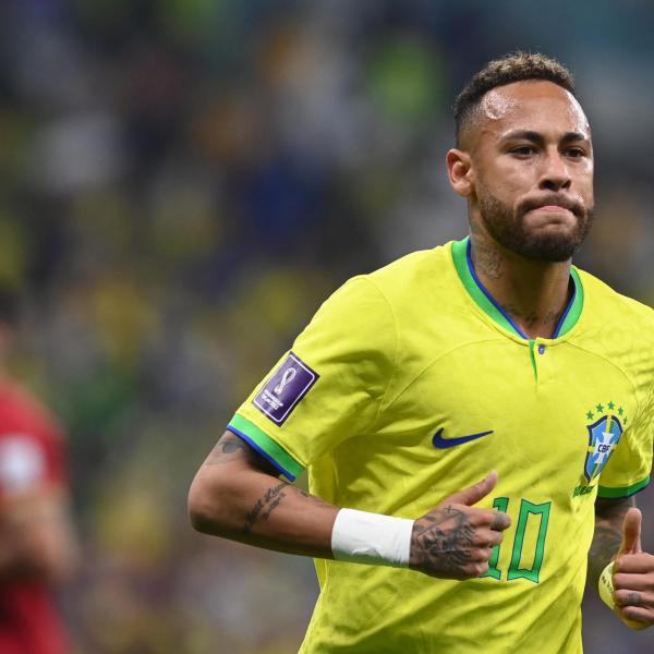 Neymar età, moglie, ex fidanzata, figli e carriera del fenomeno brasiliano