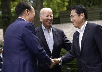 Camp David, il vertice storico tra Corea e Giappone è il successo di Biden. Dalla Cina: “Ecco la Nato d’Asia”