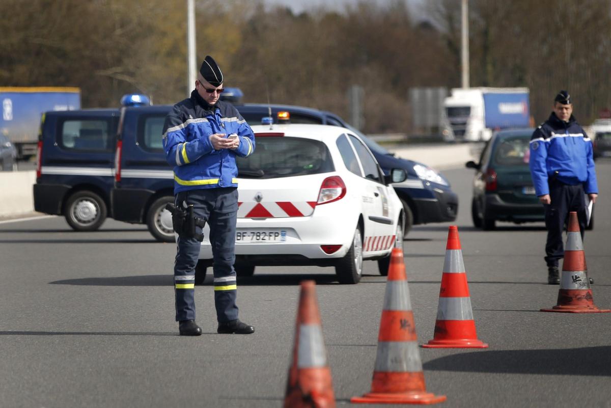 Francia, sei aeroporti evacuati per allarme bomba: ecco quali sono …