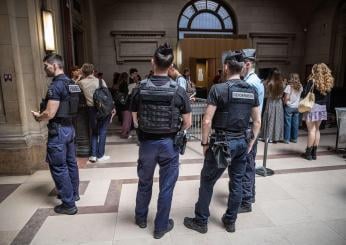 Elezioni legislative in Francia 2024, paura per possibili violenze dopo il ballottaggio di domenica: schierati 30mila gendarmi in tutto il Paese