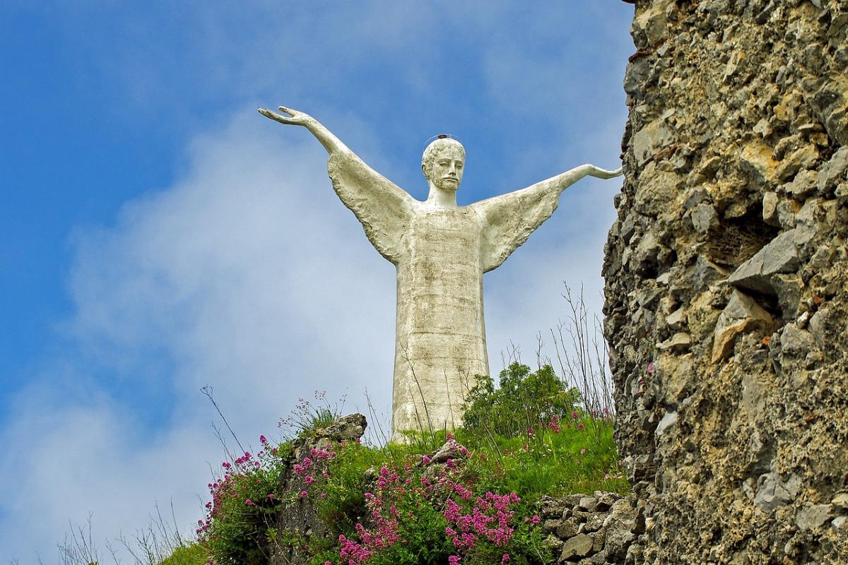 Cosa vedere a Maratea e quanti giorni starci: borgo, storia e leggenda