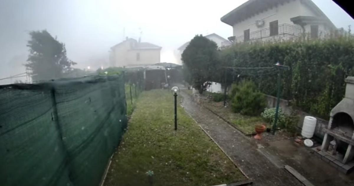 Downburst cos è il fenomeno che ha colpito Ravenna la Bassa Romagna e