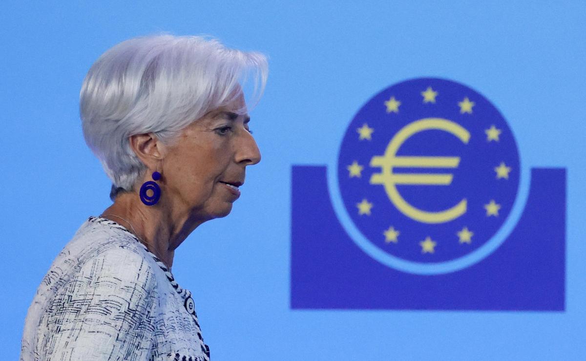 BCE, Lagarde: “Serve aumento tassi, inflazione ancora troppo alta”