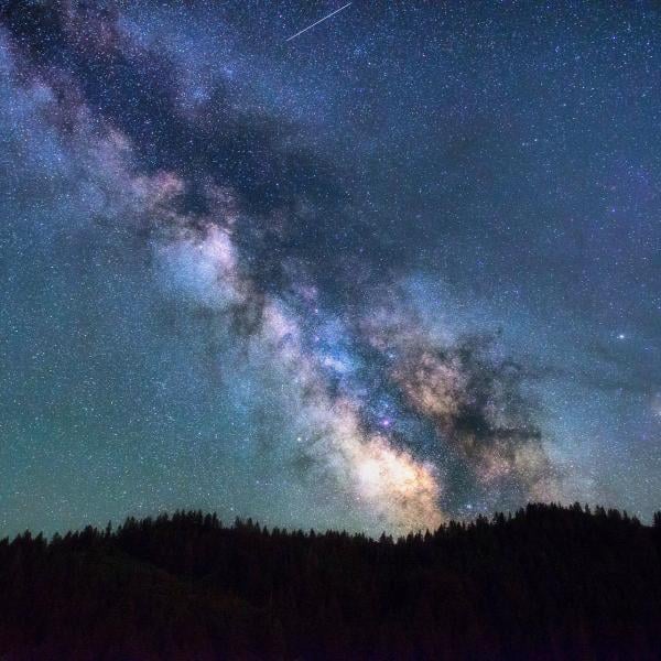 Bacio di Giove e Venere: quando, come e da dove osservare l’evento astronomico