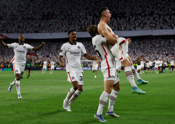 Europa League, Eintracht-Rangers 6-5 dcr: fatale l’errore di Ramsey dal dischetto, la coppa va ai tedeschi