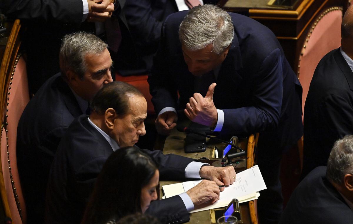 Tajani sulle condizioni di salute di Berlusconi: “Sta preparando il…