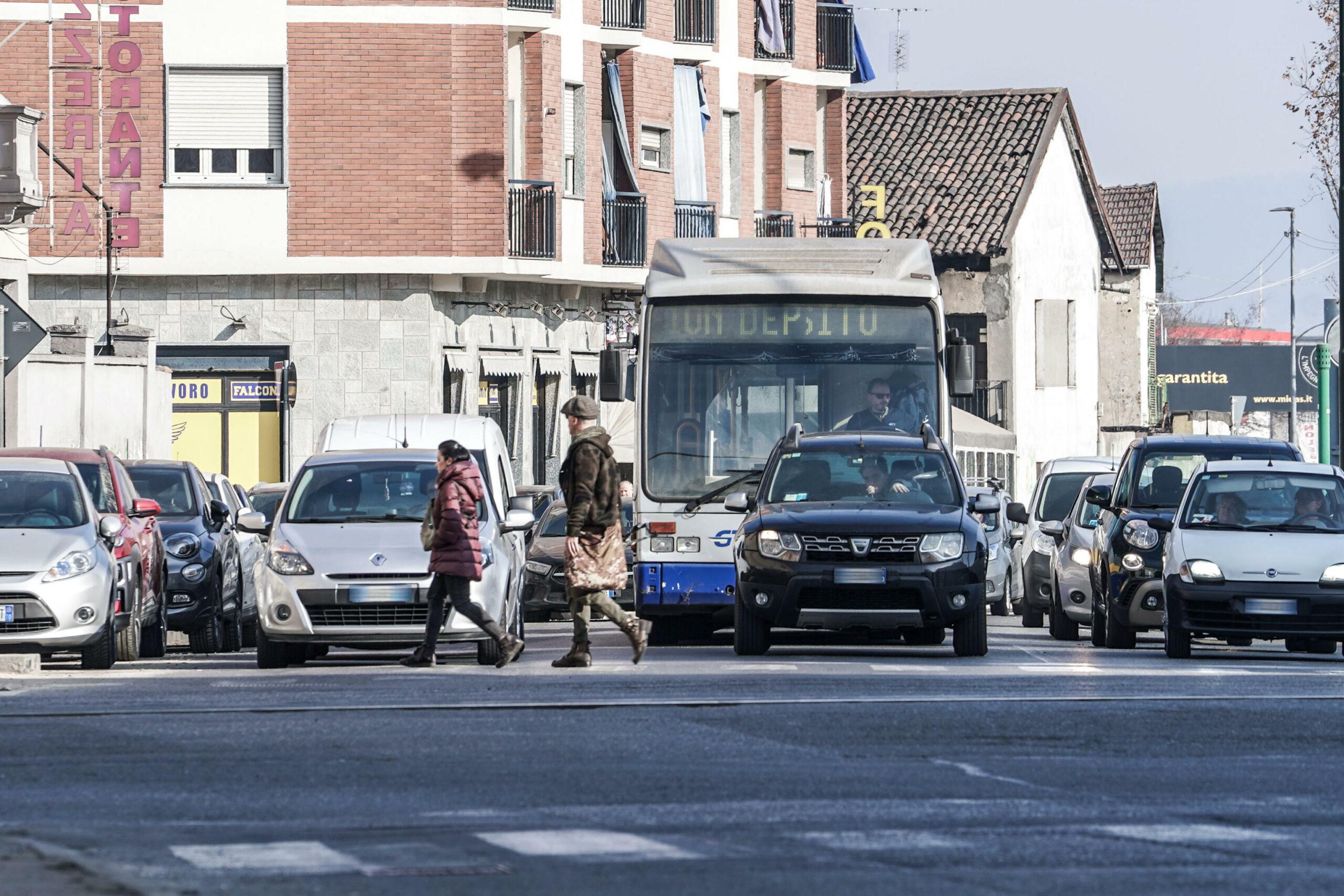 Torino, mezzi pubblici a Natale e Santo Stefano 2023: orari metro, bus e tram 25 e 26 dicembre