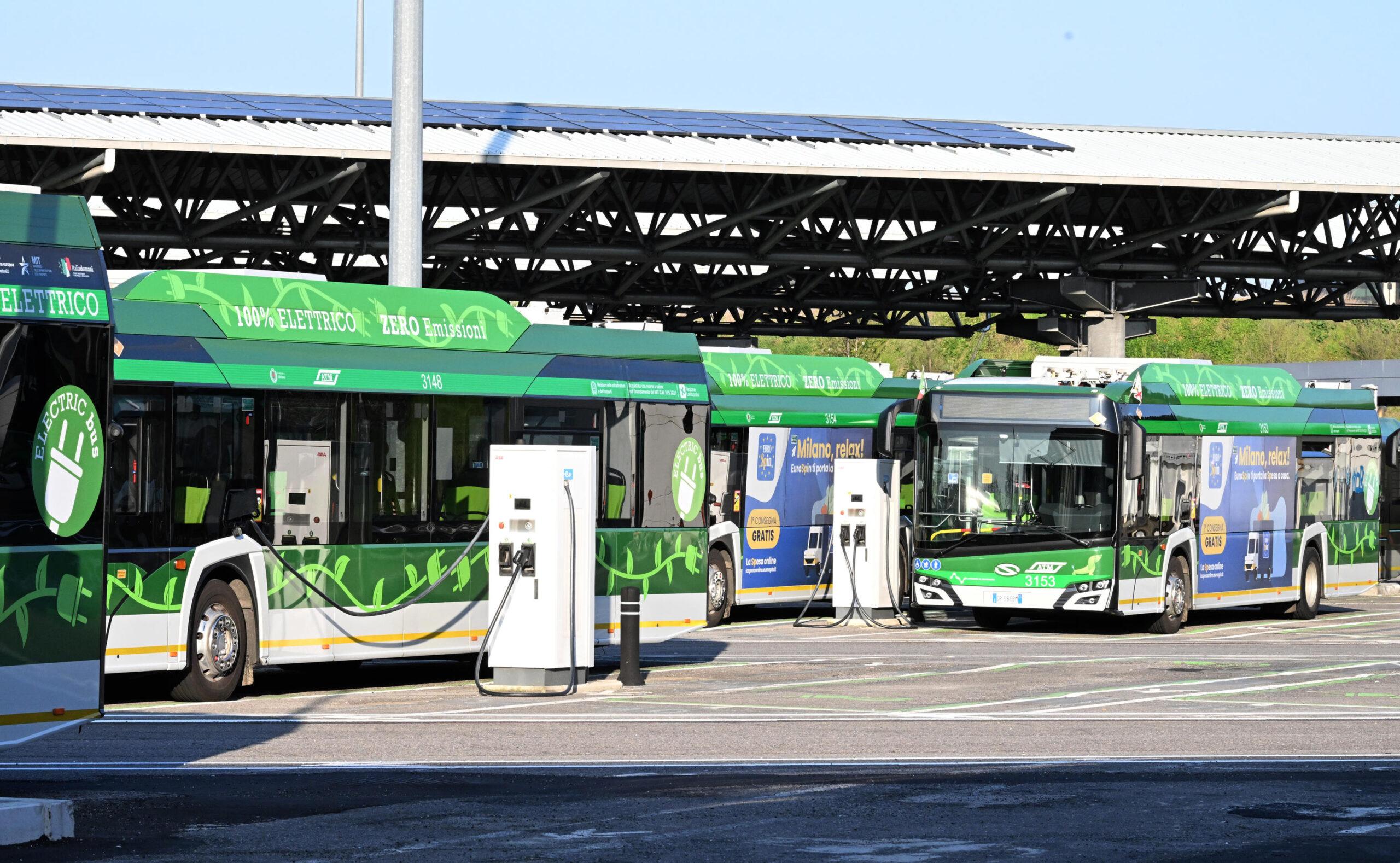 Sciopero 31 maggio 2024 Atm Milano: orario, fasce di garanzia e motivazioni, disagi per metro, bus e tram. Trenord non coinvolto | FOTO