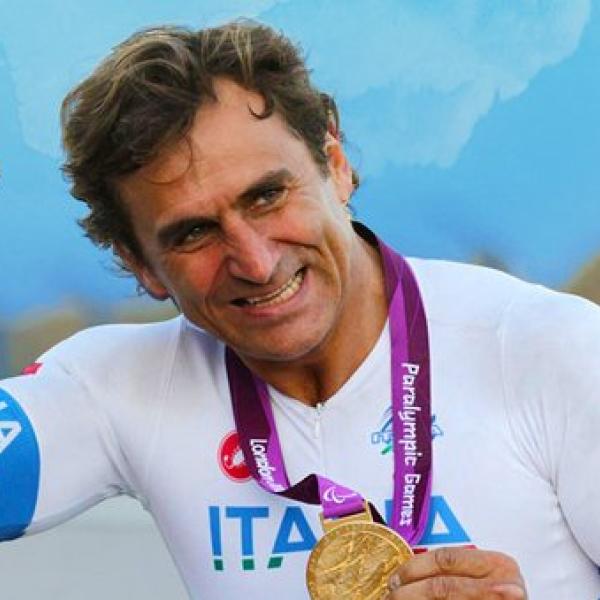 Zanardi terminato il primo ciclo di cure