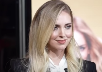 Chiara Ferragni riceve rose di consolazione, il messaggio su Instagram: “Gli amici ci sono quando ne hai bisogno” | FOTO