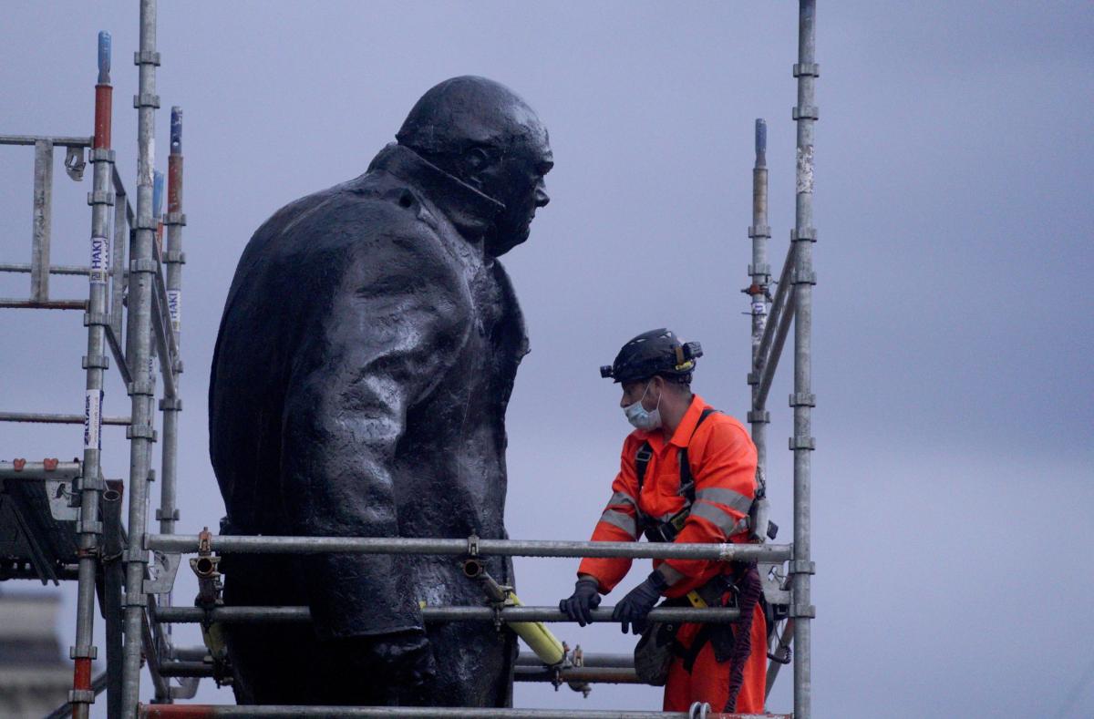 Da Gibran e Churchill spunti di riflessione per arrivare all’alba