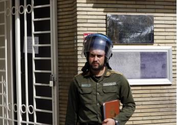 Iran, attacco terroristico contro la polizia nel sud del paese: due poliziotti uccisi