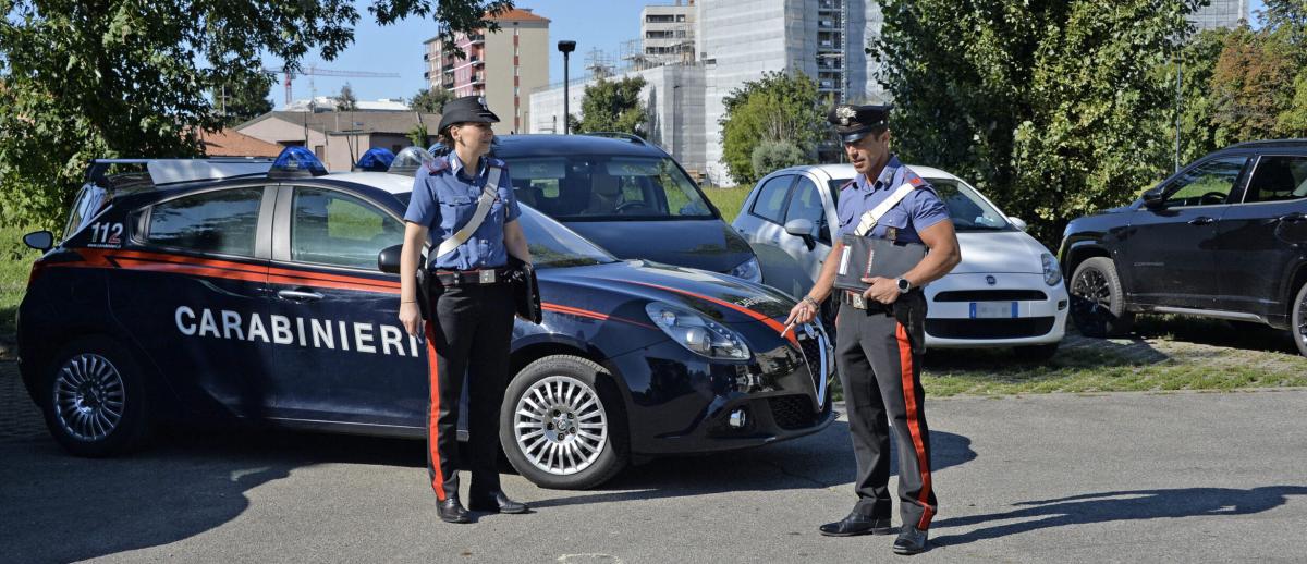 Roma, violenta una donna e riprende tutto col cellulare: arrestato …