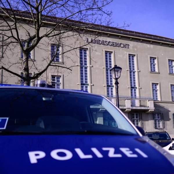 Austria, una 14enne pianificava un attentato contro gli “infedeli”: arrestata