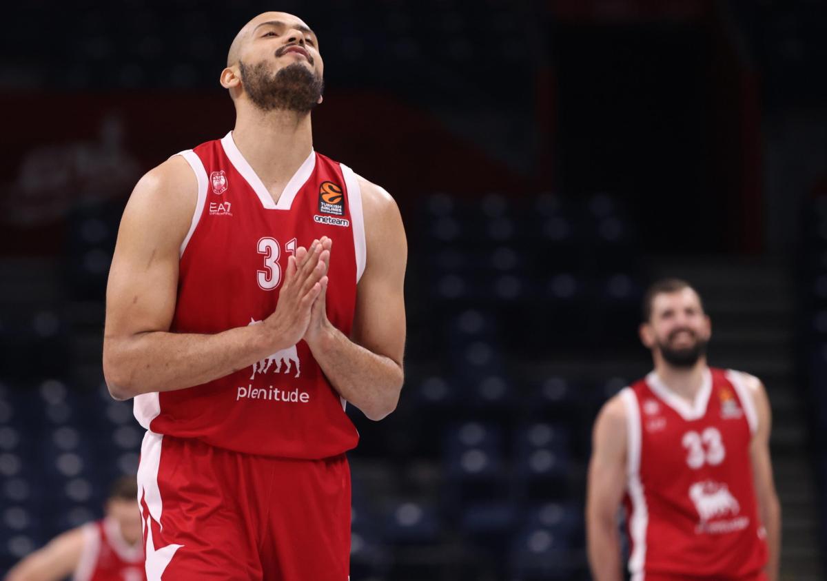 Basket, playoff Serie A: l’Olimpia Milano batte la Virtus Bologna in gara 1 grazie a un super Shields