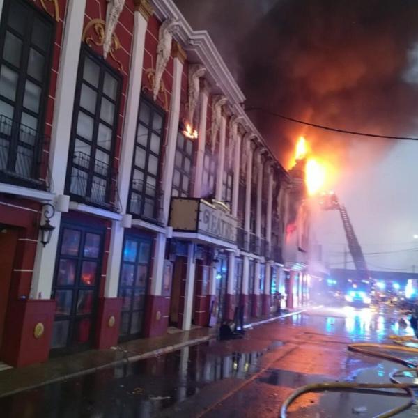 Incendio in Spagna, tragedia nella discoteca Teatre di Murcia, ci sono morti e numerosi feriti | FOTO