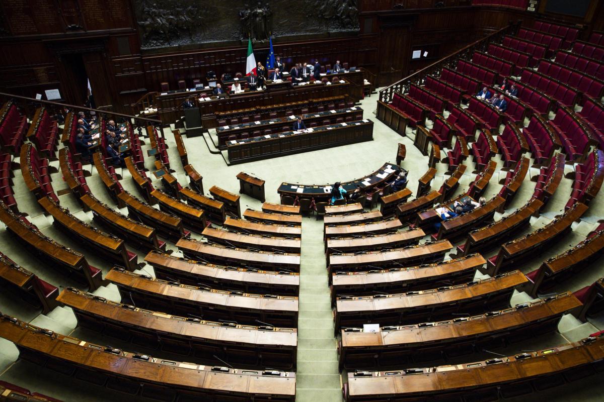 Voto ai fuori sede, Camera esamina la proposta di legge. Forti critiche dall’opposizione