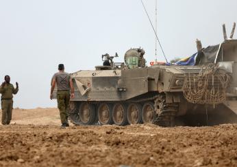 Guerra Israele-Hamas, raid israeliano su campo profughi di Nuseirat: almeno 20 morti