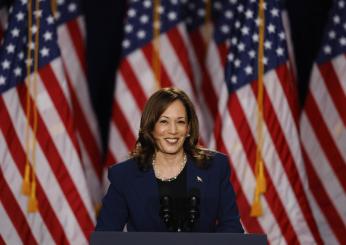 Perchè Kamala Harris indossa una collana di perle in ogni uscita pubblica e qual è il significato