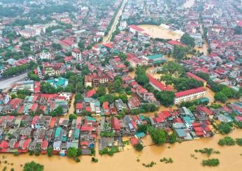 Vietnam, inondazioni dopo il passaggio del tifone Yagi: morte 82 persone e 64 dispersi, decine di migliaia di sfollati | FOTO E VIDEO