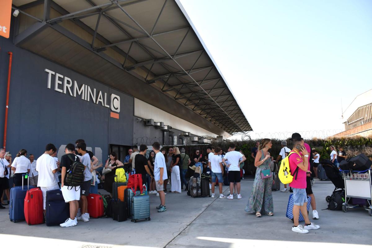 Incendio aeroporto Catania: voli dirottati, cancellati e sospesi. L…