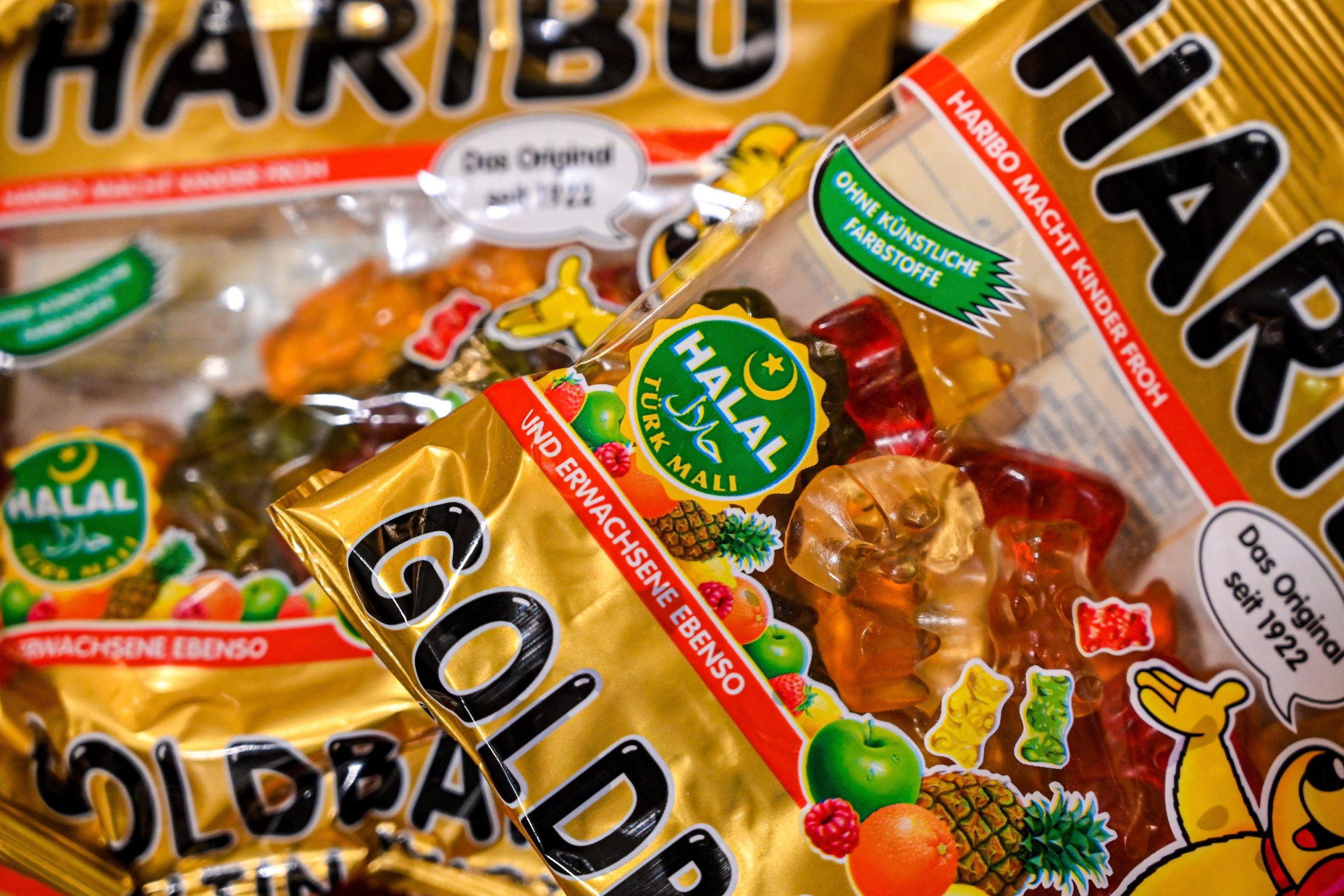 Germania, trova assegno intestato a Haribo da 4 mln: l’azienda lo rimborsa con 6 pacchetti