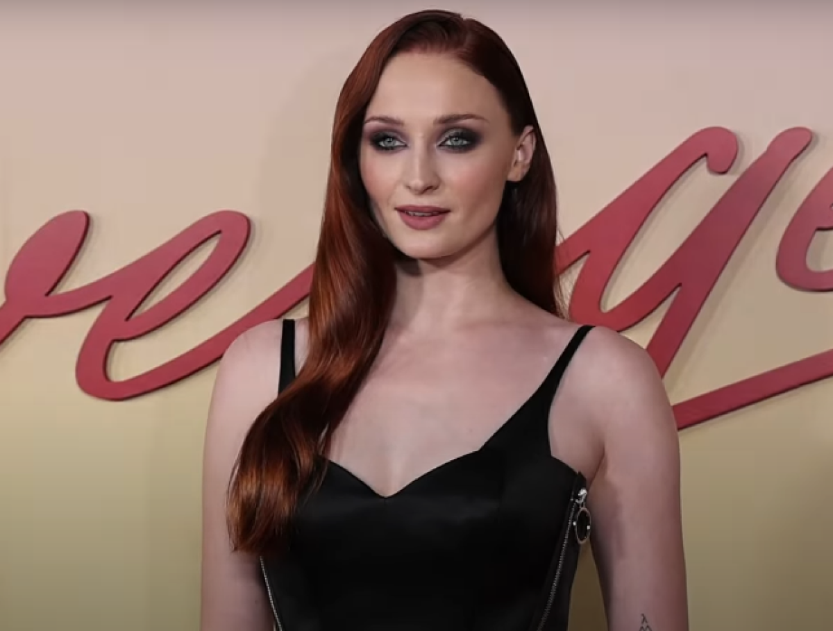 Sophie Turner è Lara Croft per la serie “Tomb Raider” di Amazon Prime