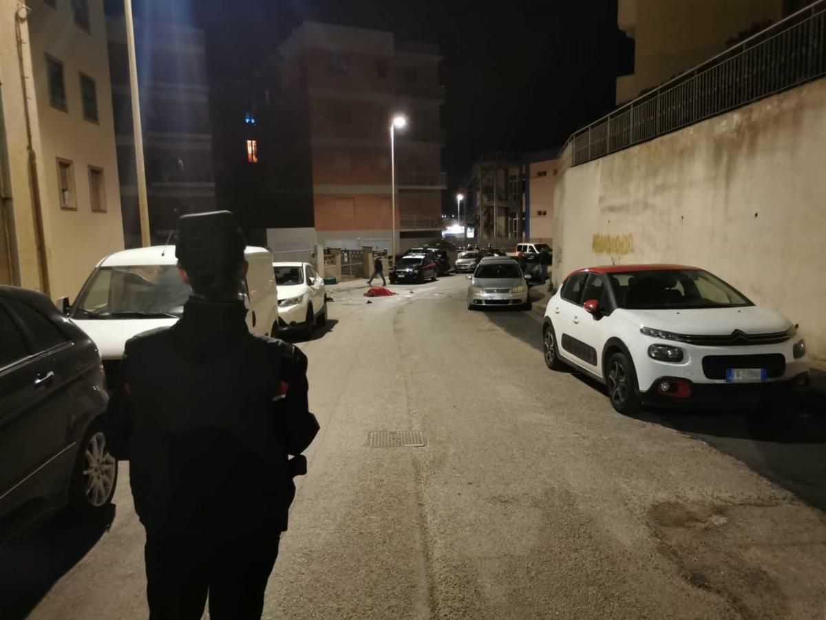 Omicidio a Vittoria, giovane massacrato a sprangate per avances ad una ragazza