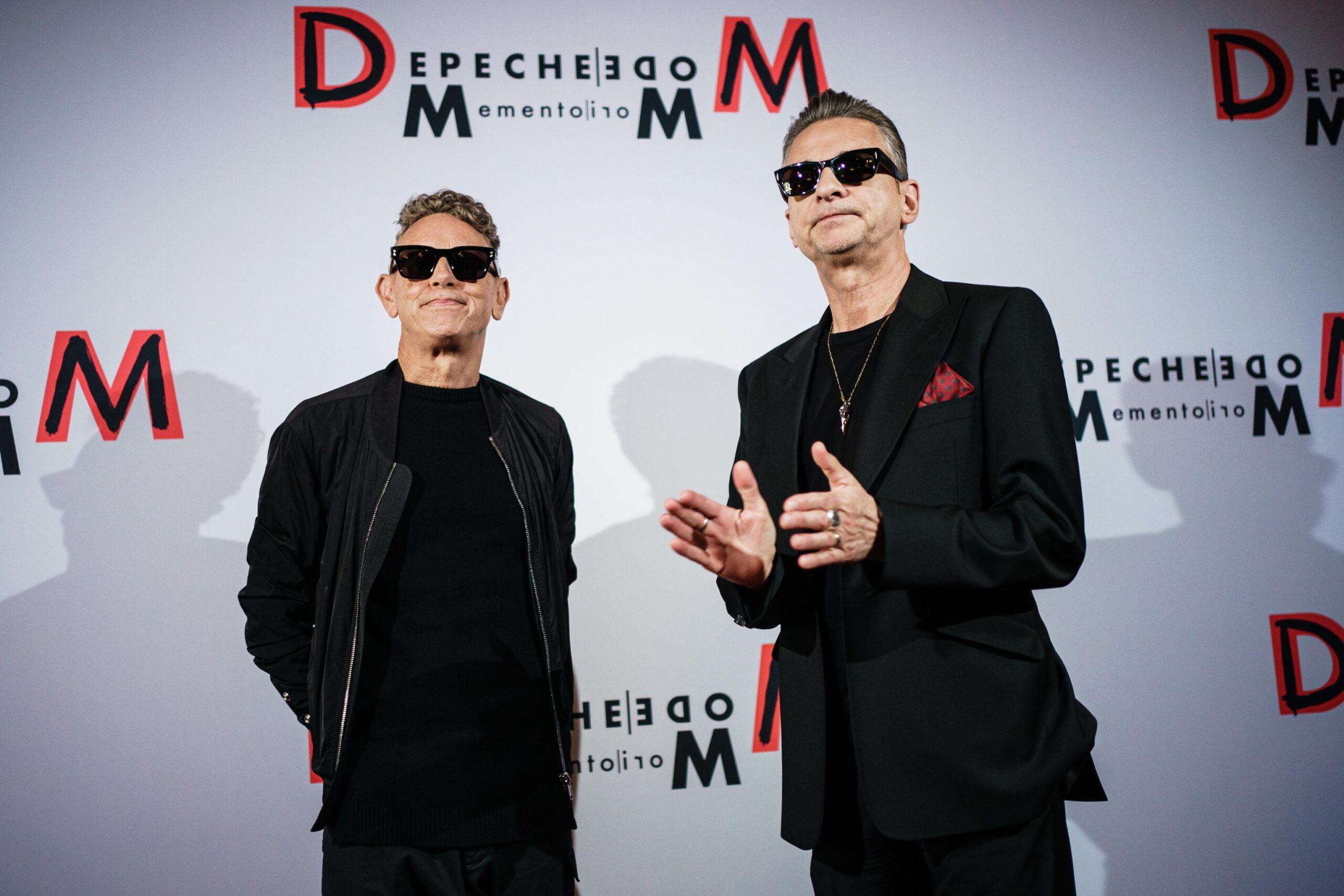 Depeche mode: componenti, nomi, età, vita privata, biografia e significato del nome della band