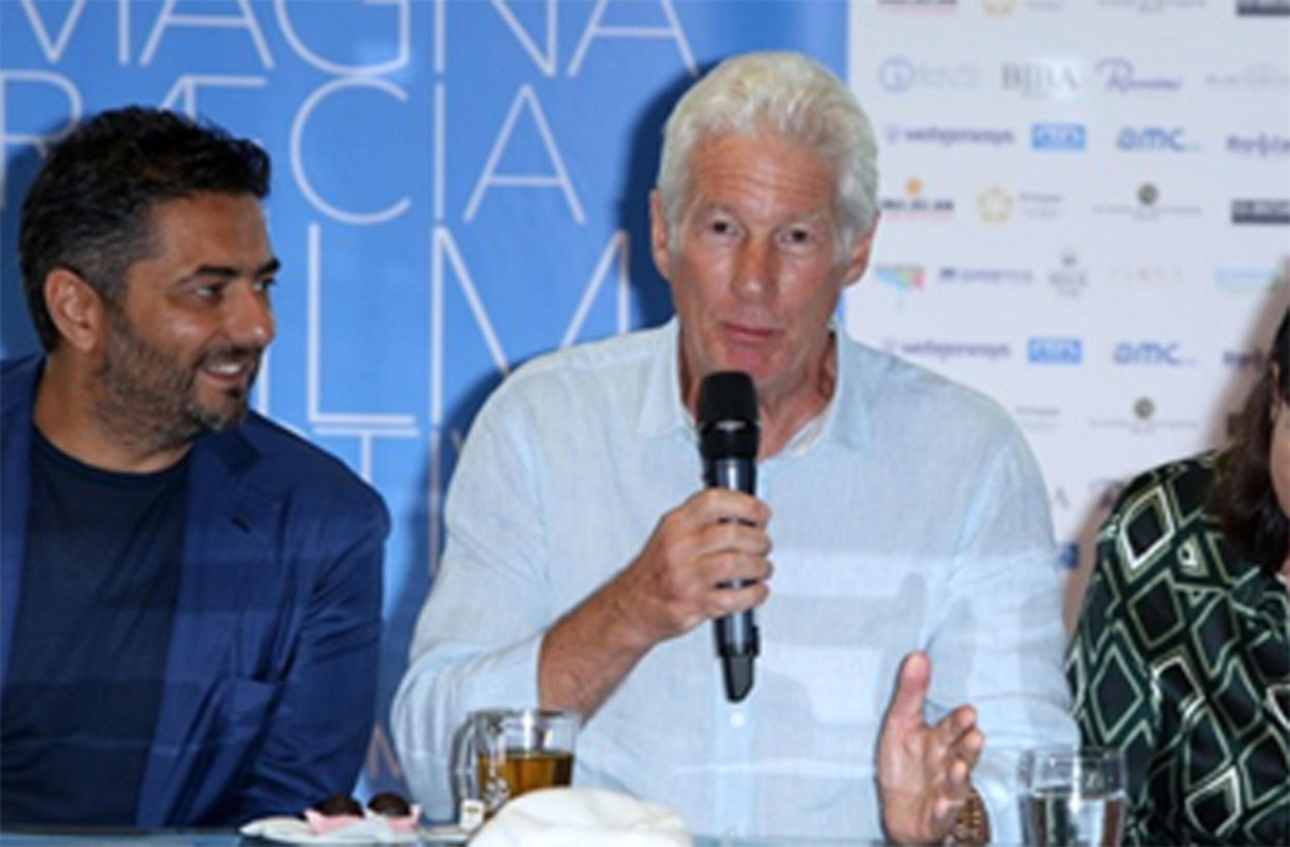 Richard Gere testimone al processo contro Salvini: le dichiarazioni prima dell’udienza sulle vicende dell’Open Arms