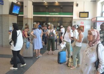 Treni bloccati a Pavia oggi per una fuga di gas: cause e modifiche lungo la linea ferroviaria Genova-Milano. Lenta ripresa della circolazione