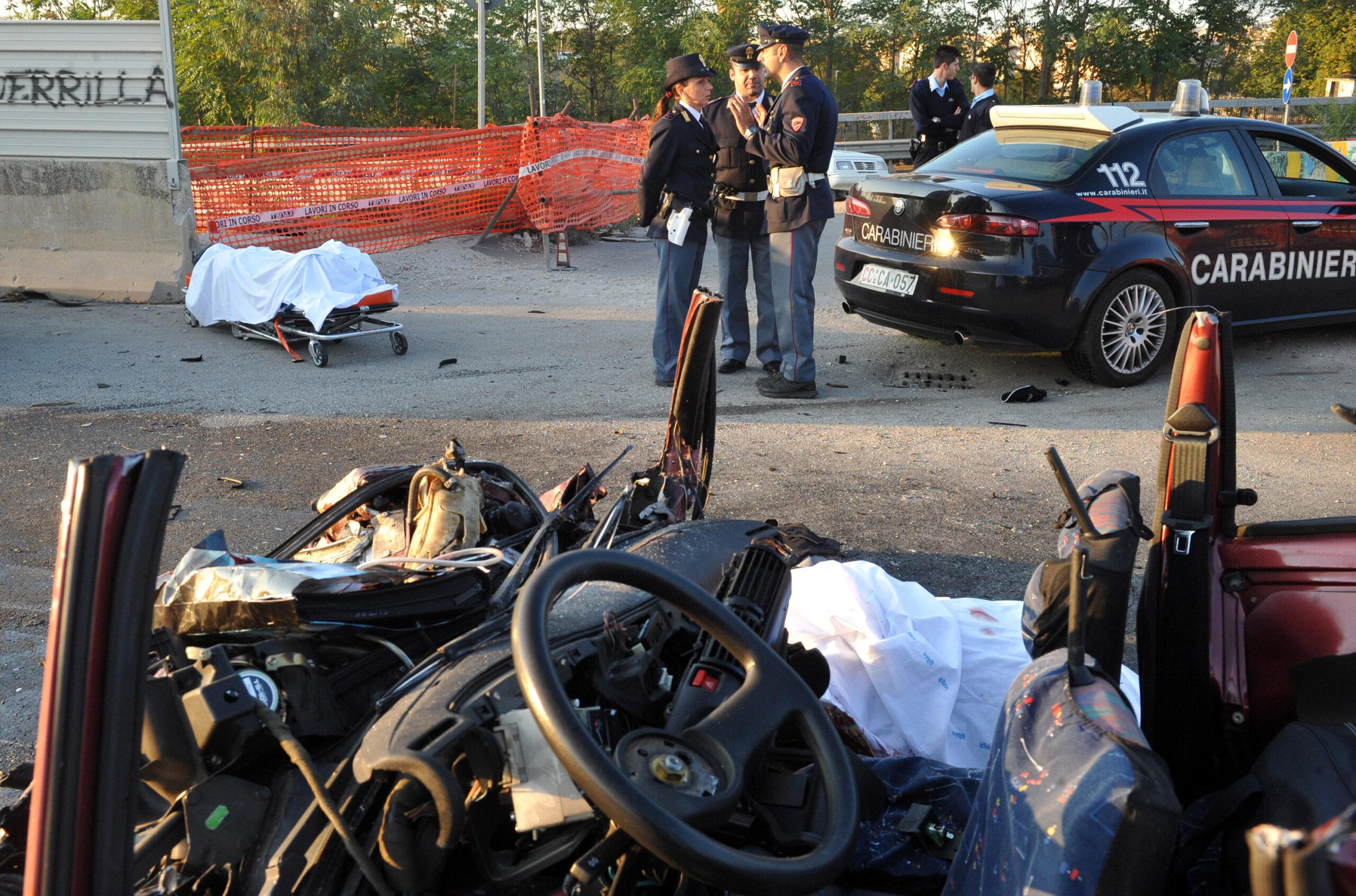 Frosinone, incidente sulla Cassino-Formia oggi 9 settembre 2023: scontro tra auto e moto, muore 31enne. Grave il marito