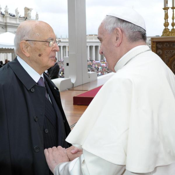 Napolitano, l’accorato telegramma di Papa Francesco alla moglie