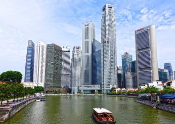 Quanti soldi servono per vivere a Singapore? Stipendio medio e dove trasferirsi. Pro e contro